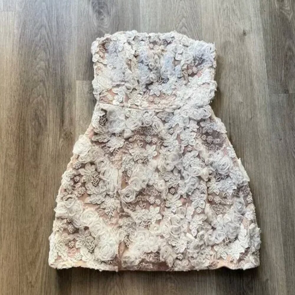 elliatt vonni white 3d floral mesh lace beaded mini bridal dress size XXS NEW